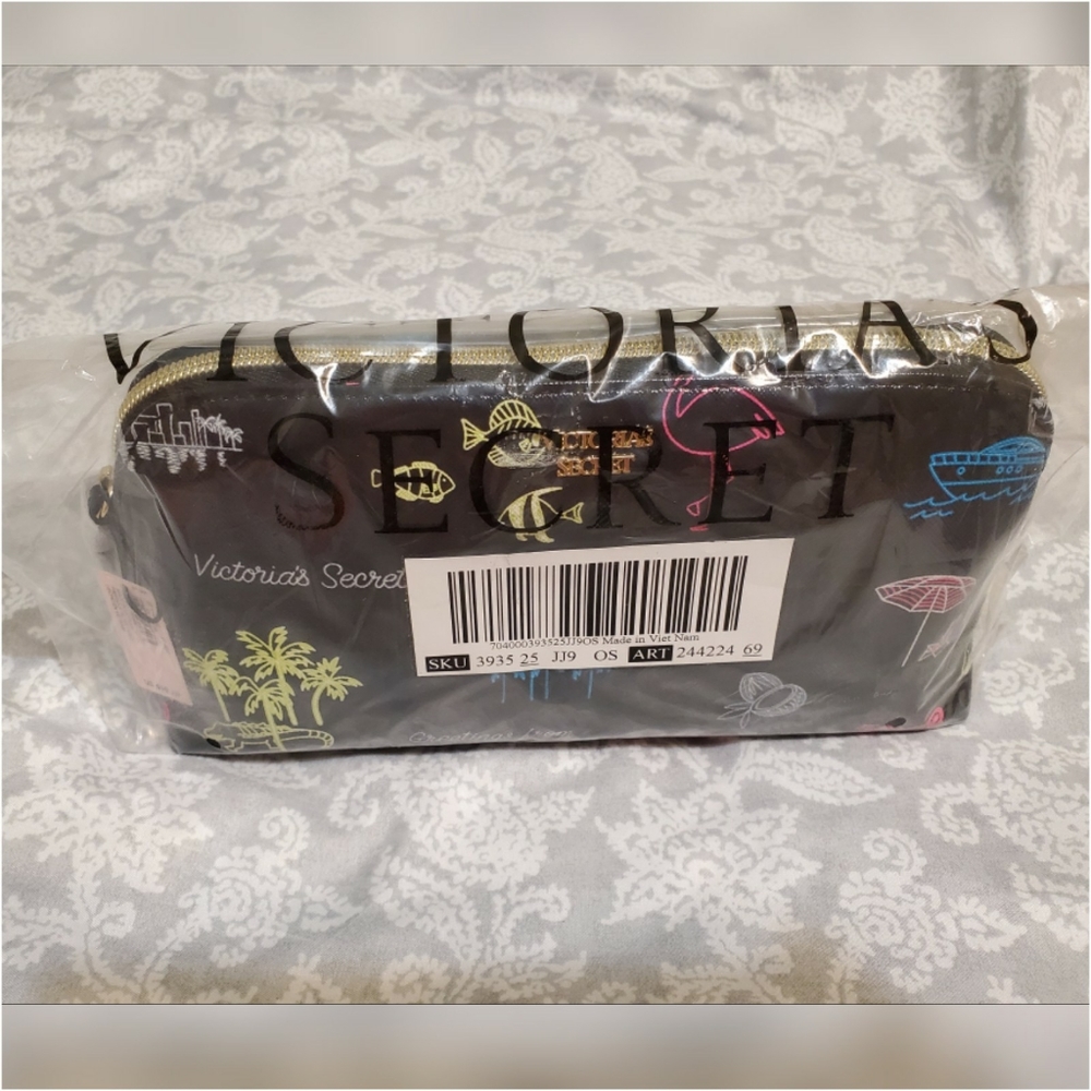 Victoria secrets make up pouch
